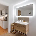 Gruenzweig Apartment *